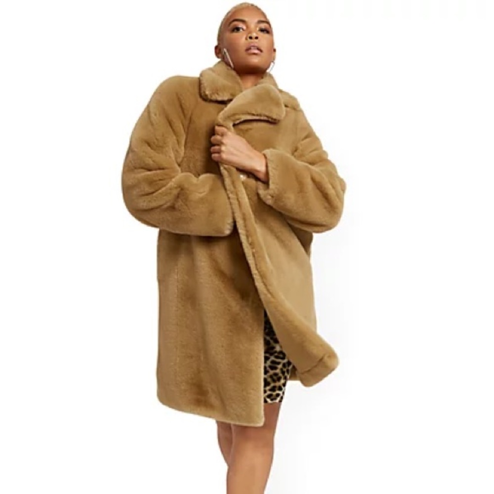 New York & Co Faux Fur 🧥